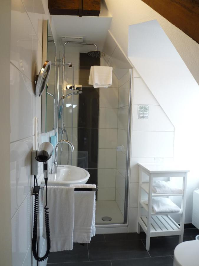 Hotel Hohes Haus à Greetsiel Extérieur photo